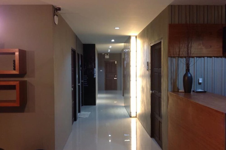 Ballroom/Hall 19 of 20