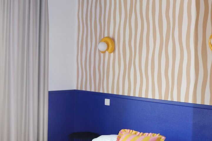 Room 17 of 48