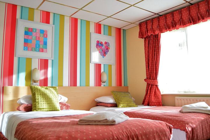 Room 18 of 61