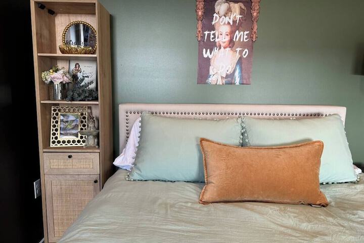 Room 3 of 26