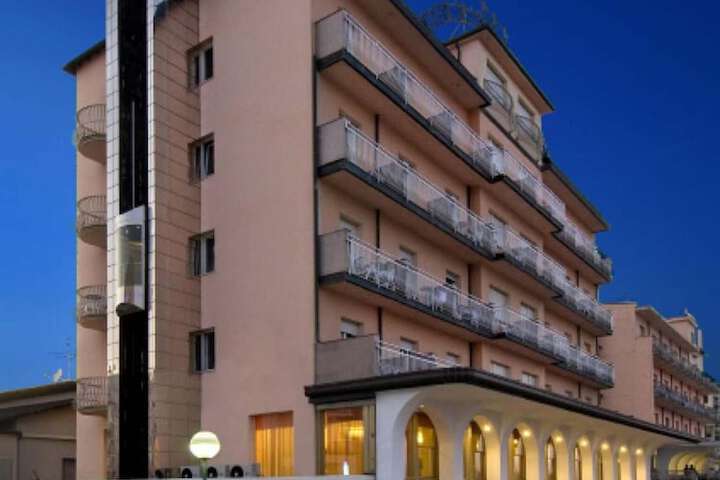 Hotel 58 of 59