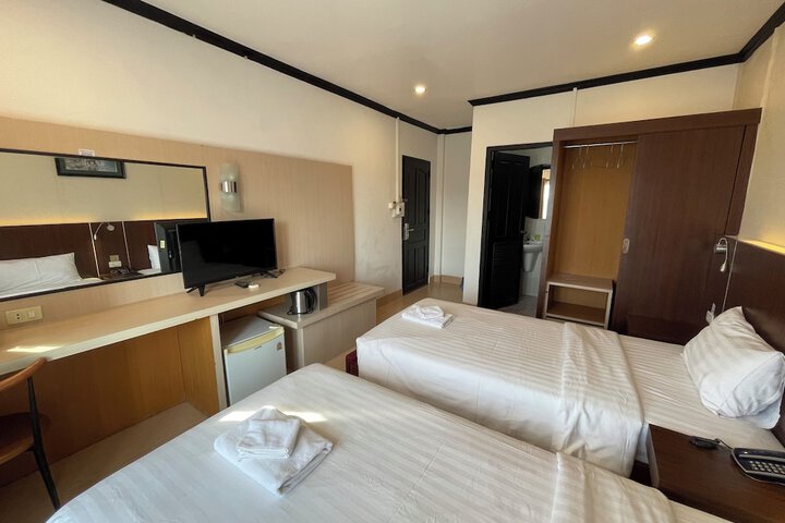 Room 18 of 73