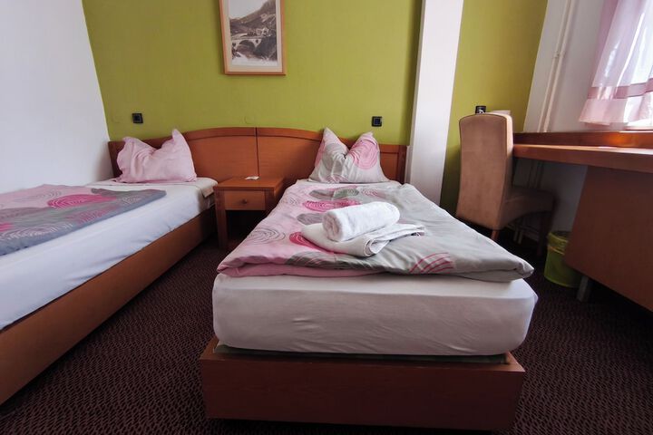 Room 19 of 54