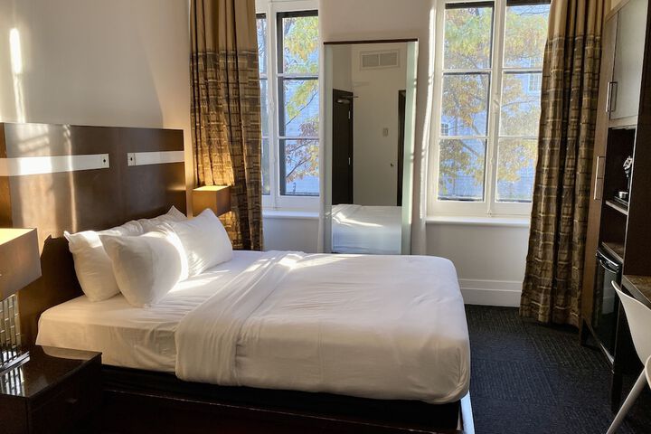 Room 40 of 65