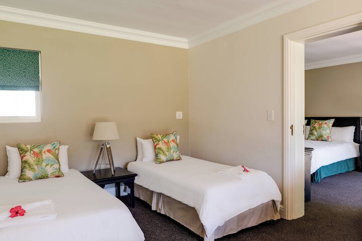 Room 12 of 64
