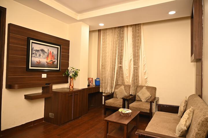 Room 16 of 26