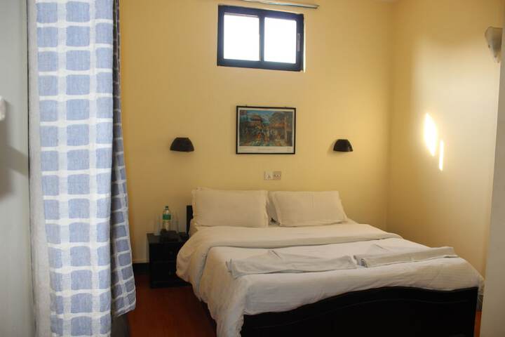 Room 12 of 73