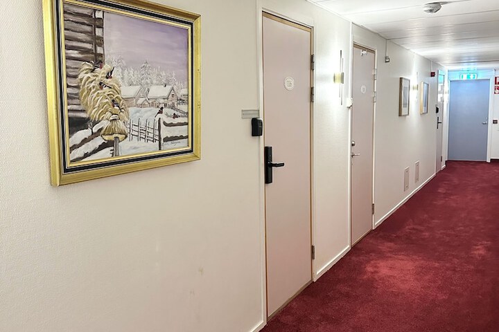 Ballroom/Hall 25 of 25