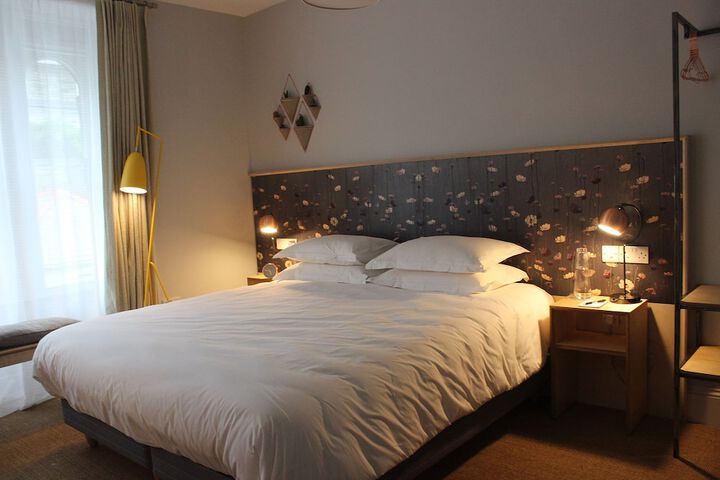 Room 5 of 36
