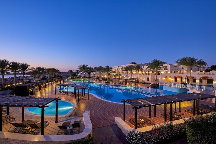Pool Hotel