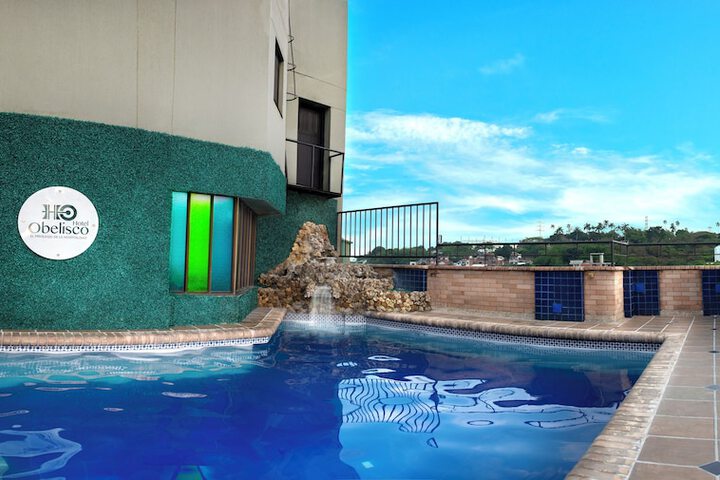 Pool 34 of 73