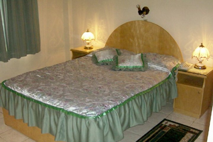 Room 4 of 4