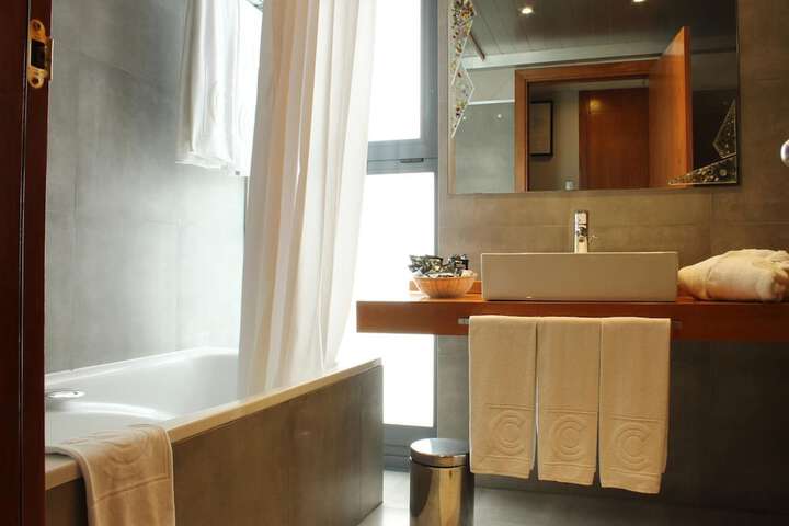 Room 47 of 112