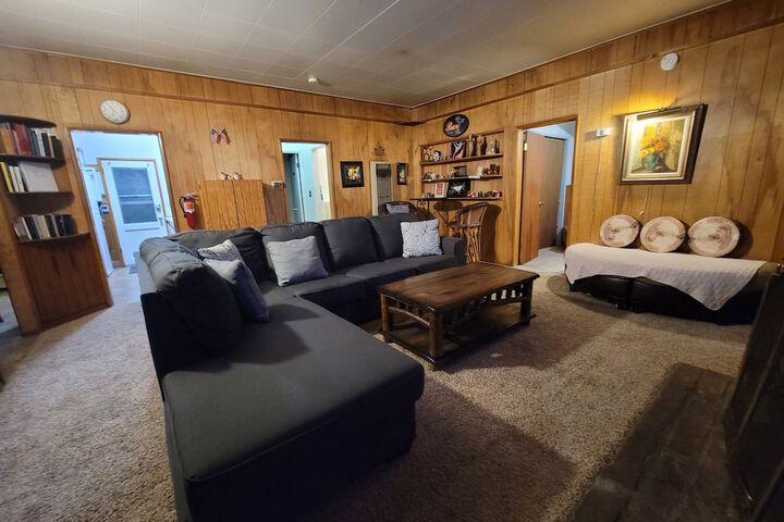 Room 13 of 34