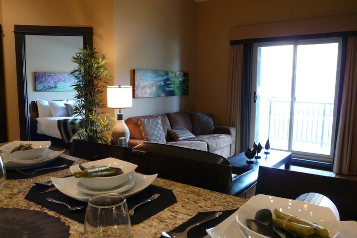 Dining Photos