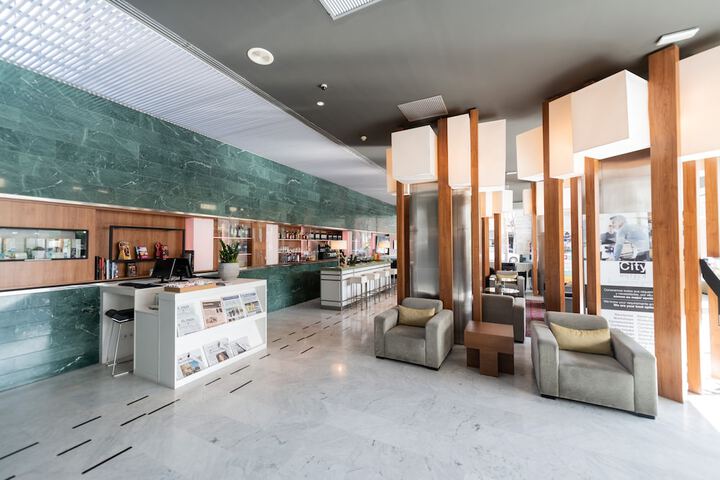 Guest Lobby