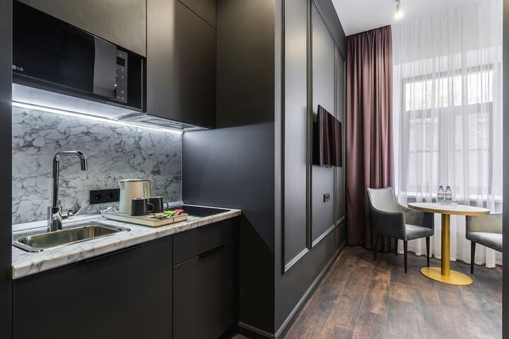 Room 8 of 54