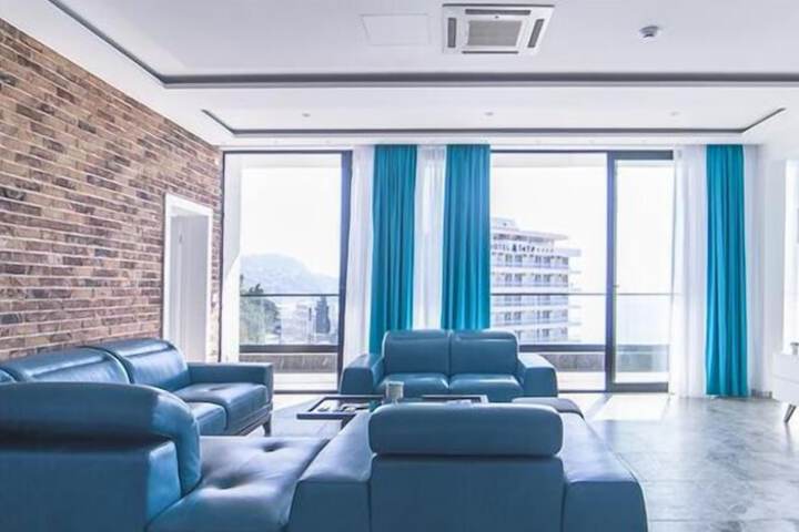 Room 20 of 34