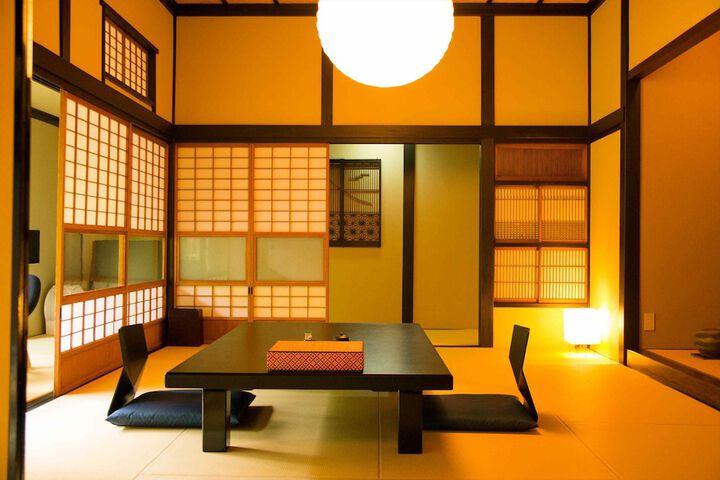 Room 16 of 43
