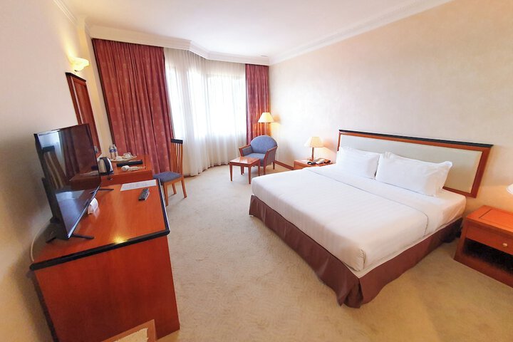 Room 12 of 65