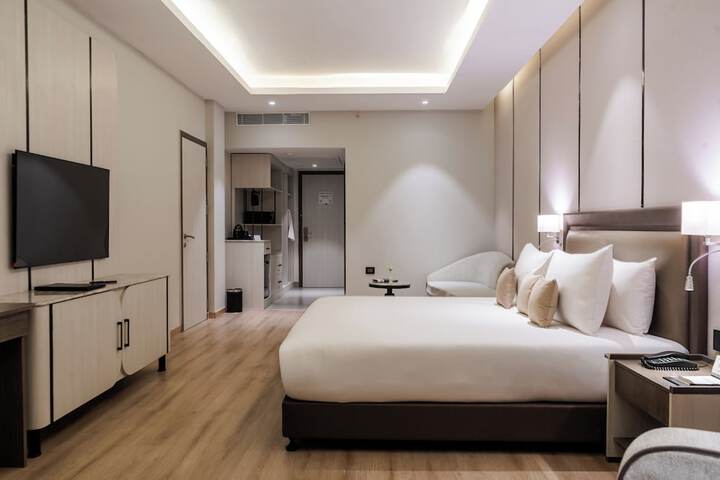 Room 17 of 47