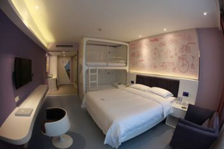 Room 4 of 29
