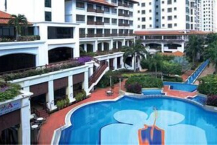 Hotel with Pool