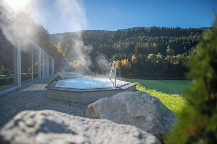 Spa 16 of 32