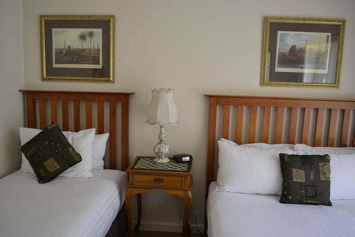 Room 15 of 41