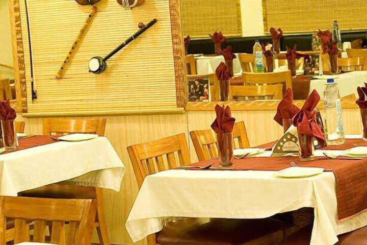 Dining Photos