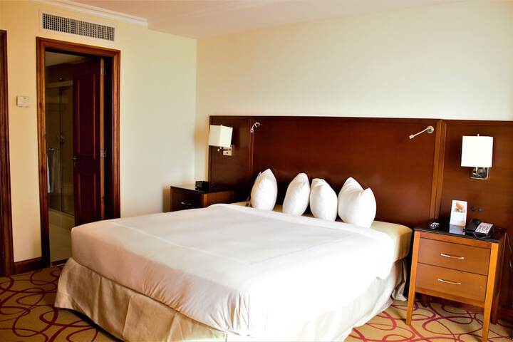 Room 19 of 153