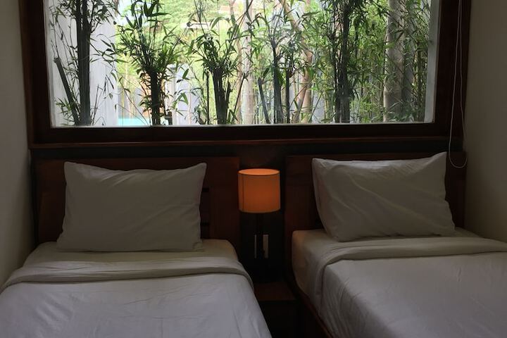 Room 35 of 126