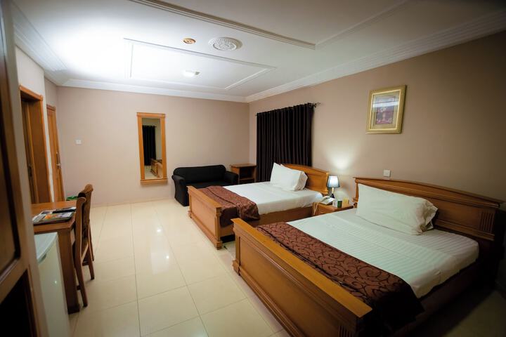 Room 35 of 67