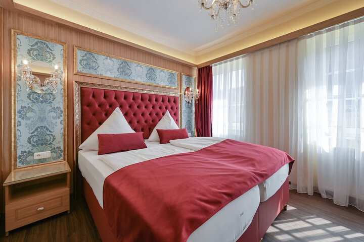 Room 21 of 74