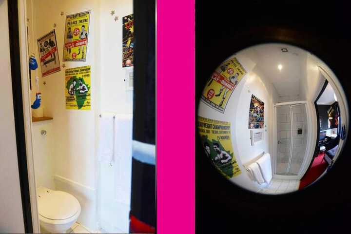 Room 214 of 272