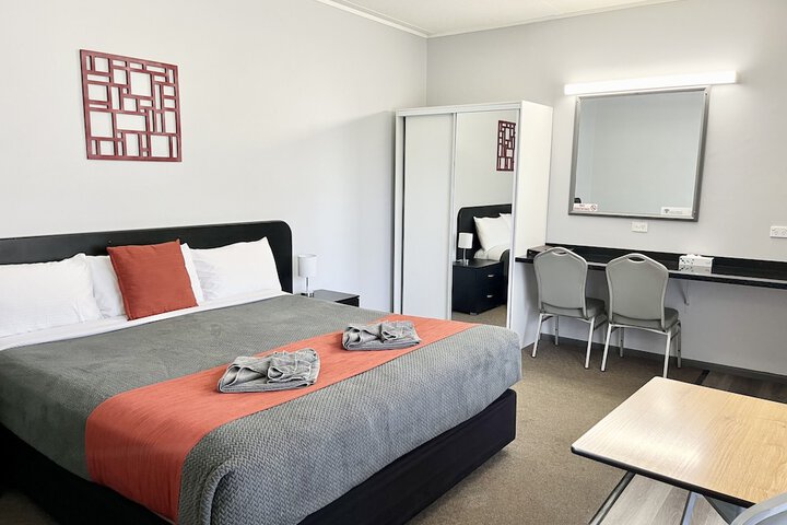 Room 21 of 55