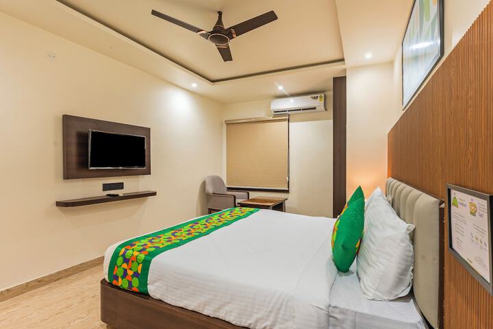 Room 14 of 29
