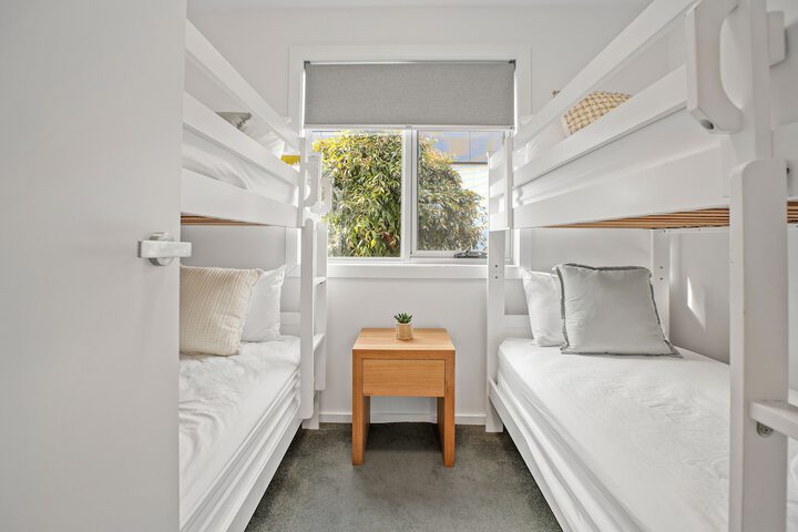 Room 4 of 121