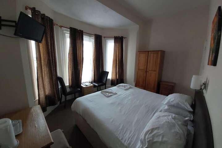 Room 21 of 39
