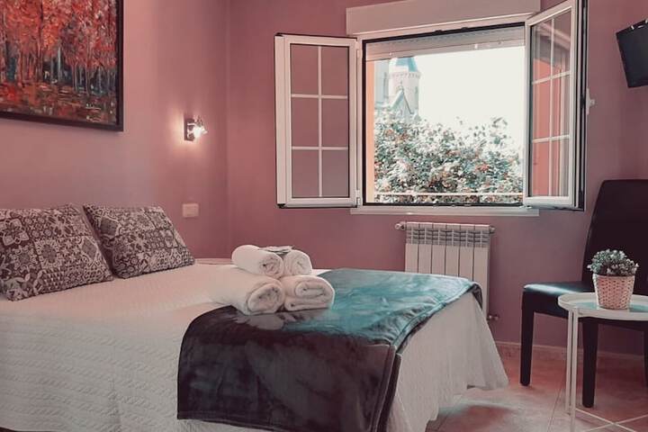 Room 16 of 40
