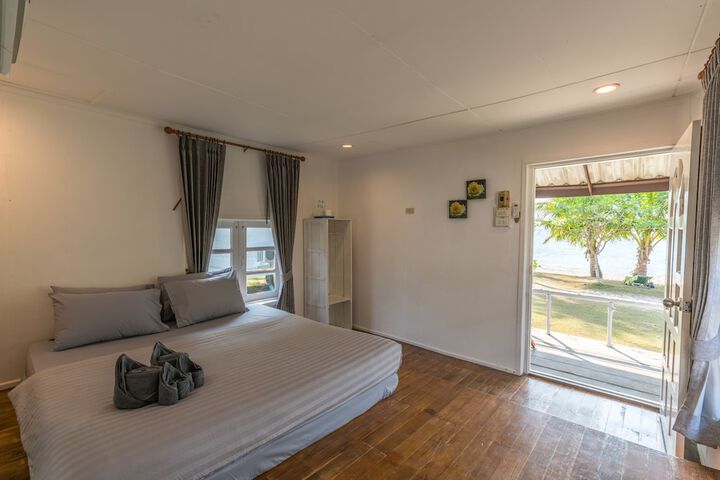Room 3 of 41