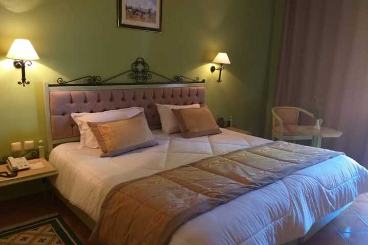 Room 6 of 38