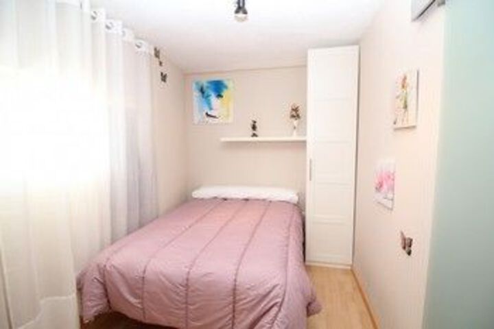Room 6 of 22