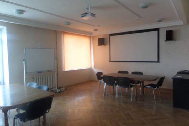 Business Center 1 of 8