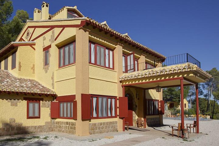 Exterior of Hospedería Rural Casas Nuevas by Vivere Stays