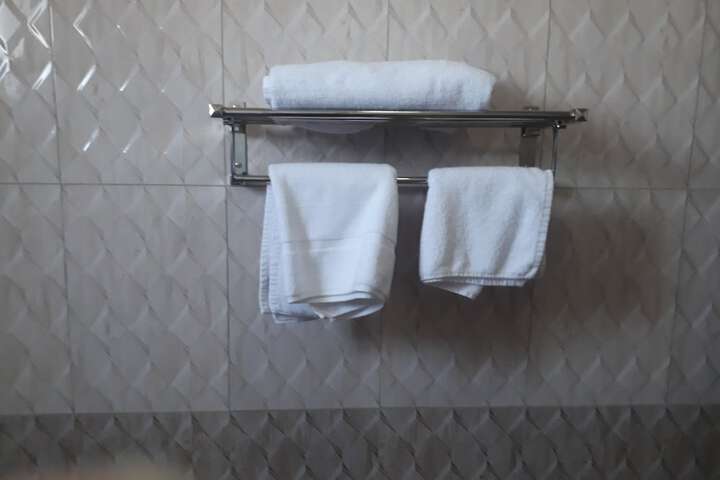 Room 30 of 37
