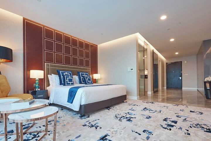 Room 18 of 60