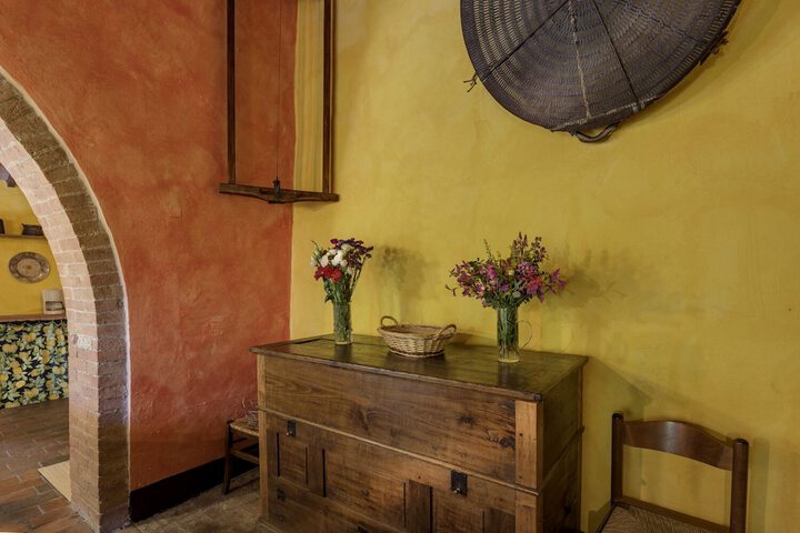 Room 47 of 145