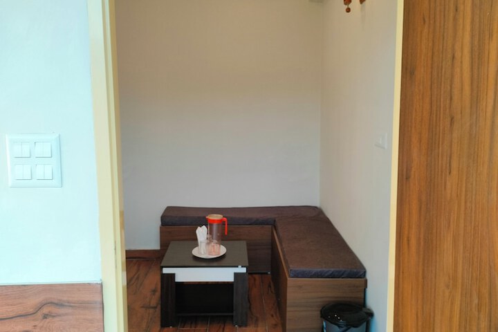 Room 7 of 20