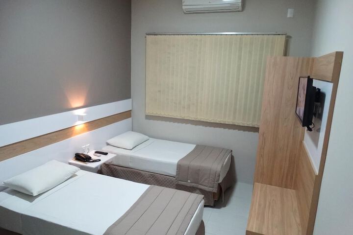 Room 18 of 49